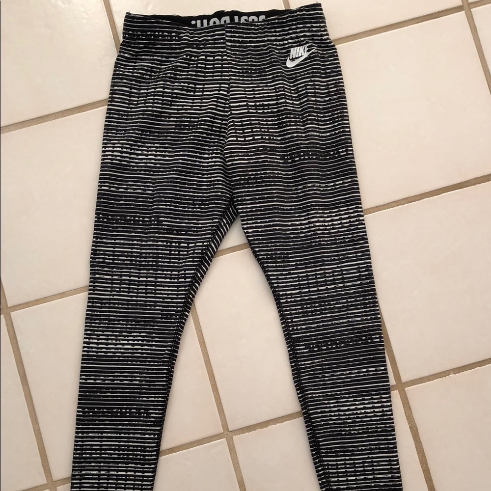 Nike leggings